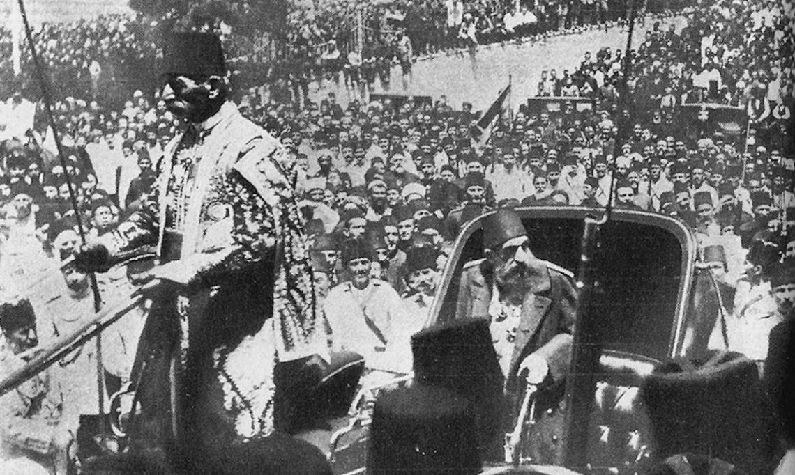 Rare apparition publique du « sultan rouge » vieillissant Abdülhamid II, 1908 - source : WikiCommons