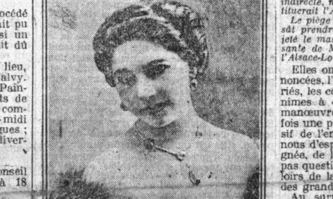 Photo de l'espionne Mata-Hari publiée le jour de son exécution, Le Petit Parisien, 1917 - source : RetroNews-BnF
