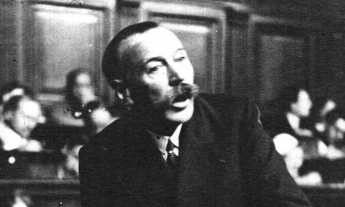 Marcel Guillaume en pleine déposition lors d'un procès, Agence Mondial, 1932 - source : WikiCommons