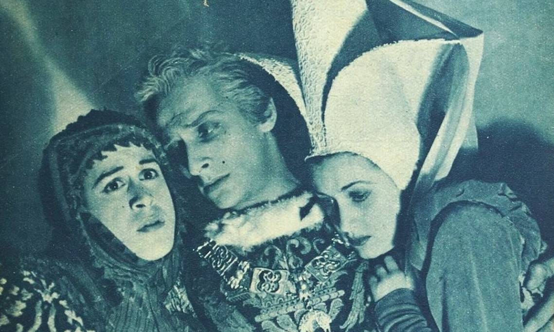 Photo extraite du recueil « Les Chevaliers de la Table ronde » de Jean Cocteau, 1937 - source : Gallica-BnF