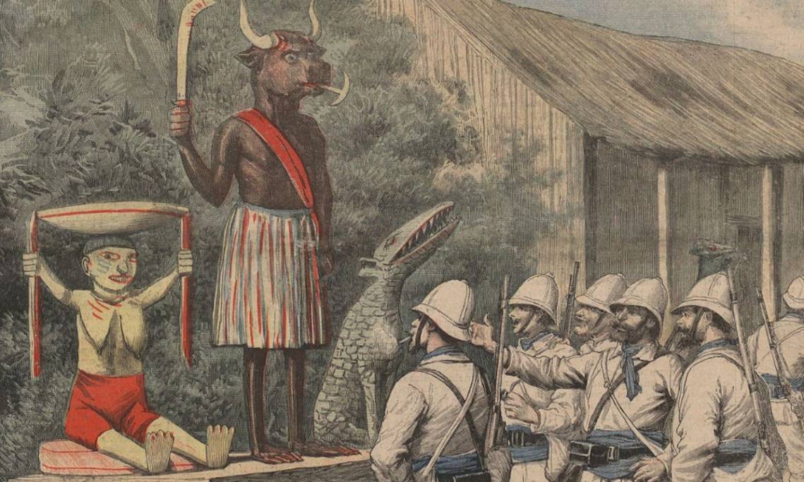 Un régiment de soldats français au Dahomey devant leur « butin de guerre », Le Petit Journal supplément du dimanche, 1892 - source : RetroNews-BnF