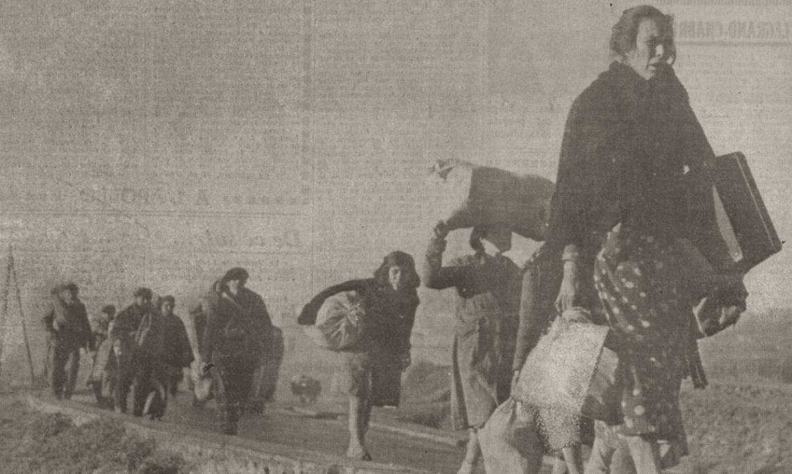 Des exilés espagnols photographiés par Robert Capa, photo publiée dans Ce soir, janvier 1939 - source : RetroNews-BnF