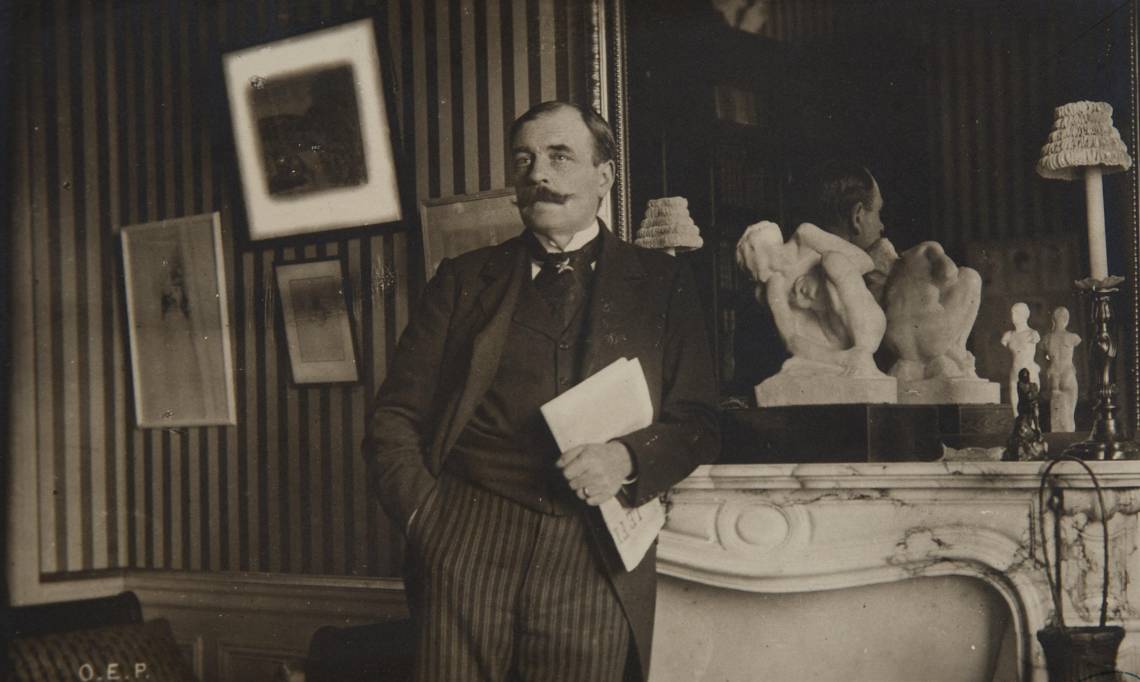 Octave Mirbeau en partisan dreyfusard pendant l'Affaire, carte postale, circa 1897- source : Gallica-Bibliothèque de la ville de Paris
