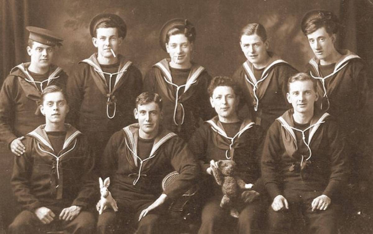 Marins de la Royal Navy en poste à Invergodon, circa 1930 – source : http://theinvergordonarchive.org/