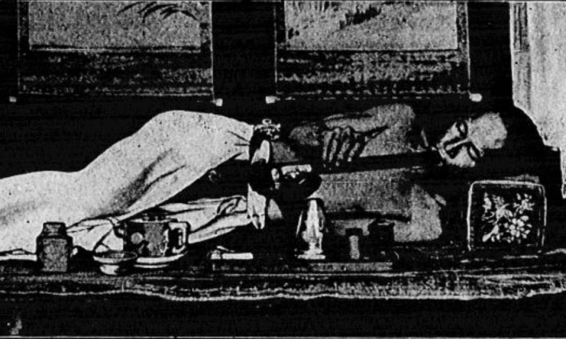 Photo d'une fumerie d'opium en Indochine, Le Jardin des Lettres, 1931 - source : RetroNews-BnF