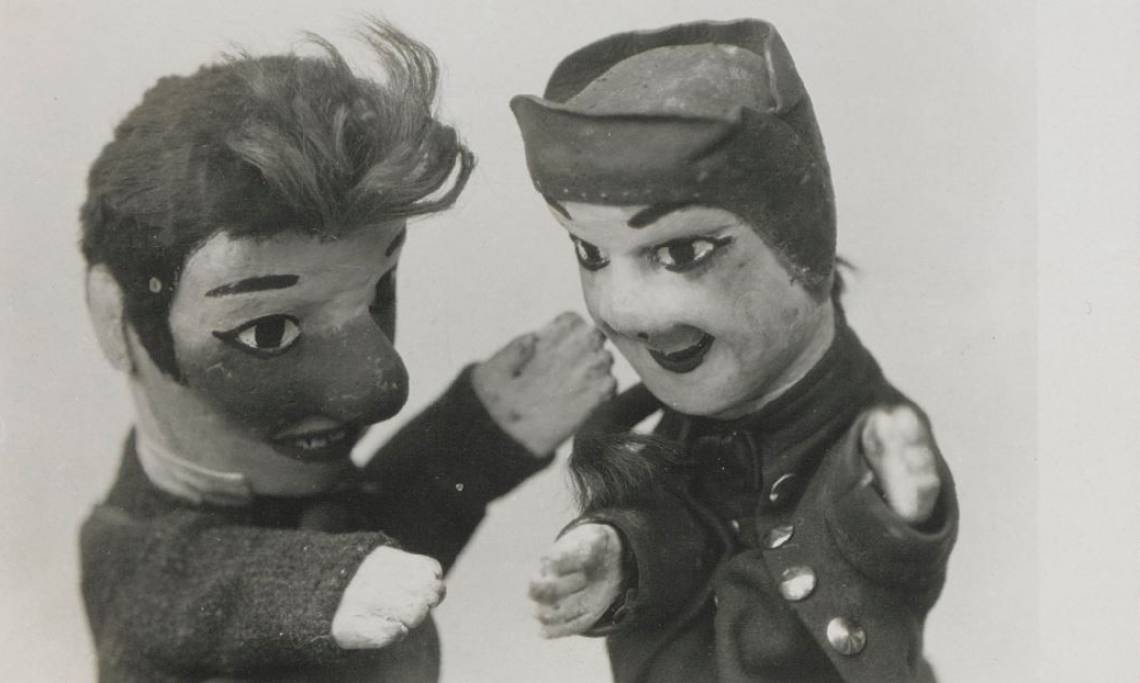 Les célèbres personnages de marionnettes Gnafron (à gauche) et Guignol (à droite) - source : Gallica-BnF