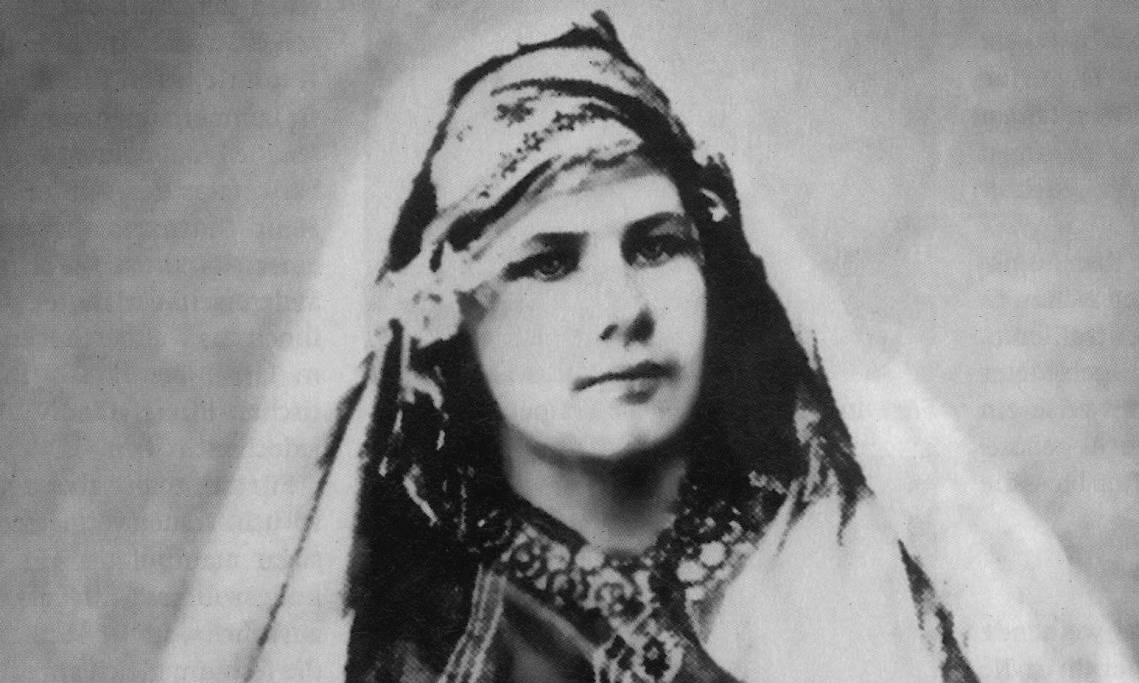 L'aventurière et écrivaine Isabelle Eberhardt, vers 1900 - source : WikiCommons