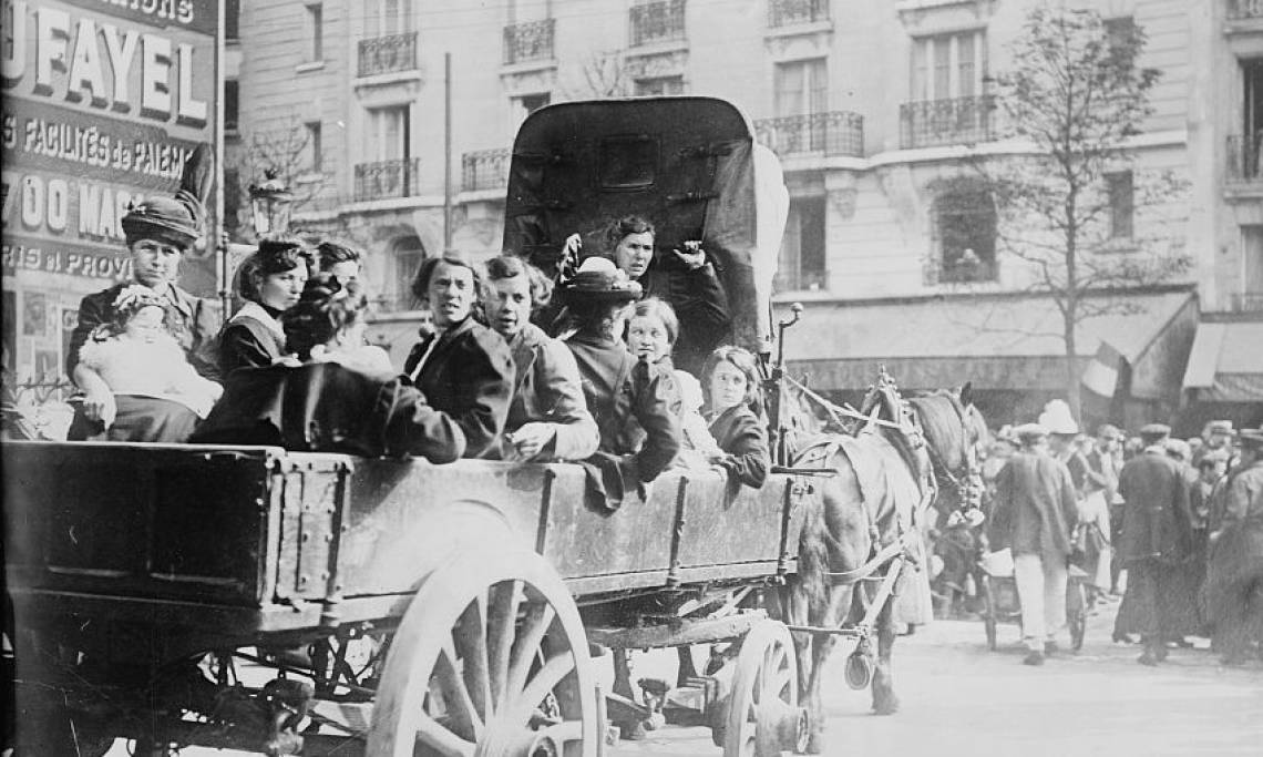 Des réfugiés belges arrivant à Paris, 1914 - source : LIbrary of Congress/WikiCommons