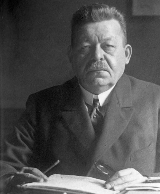 Le chancelier d'Allemagne Friedrich Ebert (SPD), qui deviendra président en 1919 - source : Bundesarchiv-WikiCommons