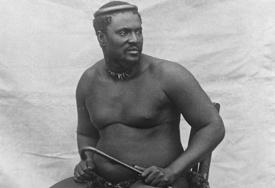 Photographie du roi zoulou Cettiwayo, circa 1875 - source : WikiCommons